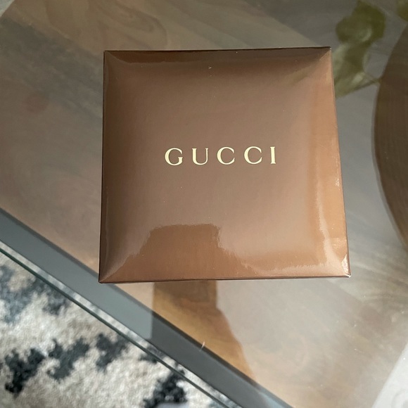 Vintage Gucci Watch - Picture 14 of 16